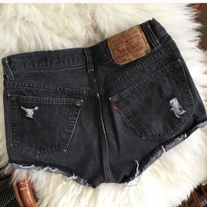 Levi’s black high waisted shorts